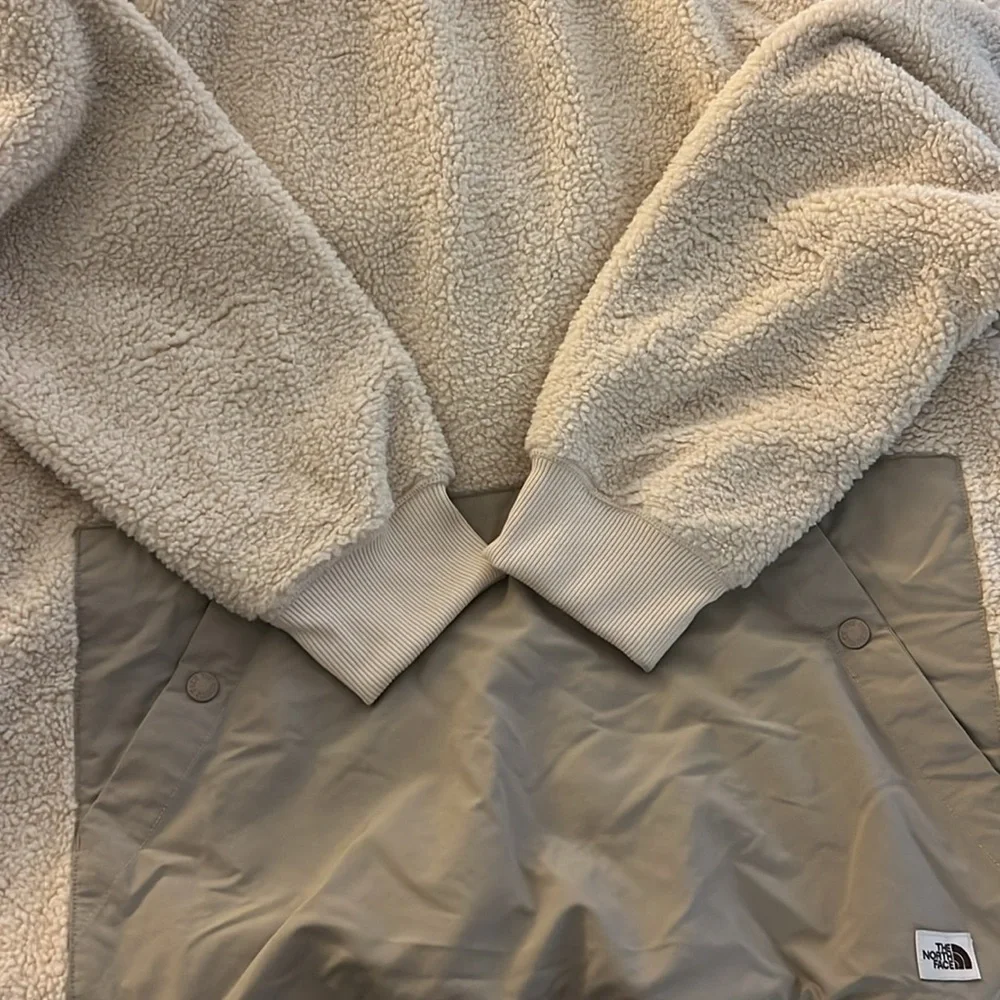 The North Face Beige Sherpa Sweatshirt Fleece Crewneck Jacket SZ XL